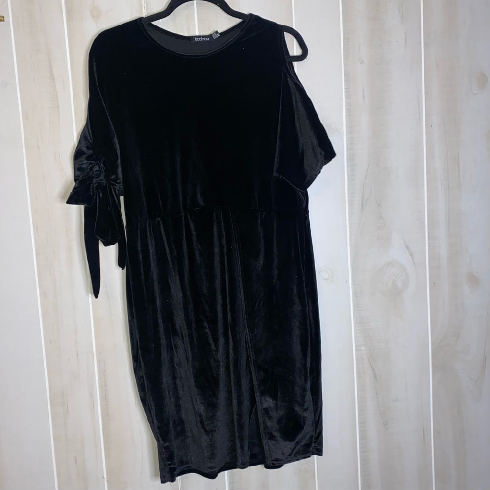 Black BOOHOO DRESS